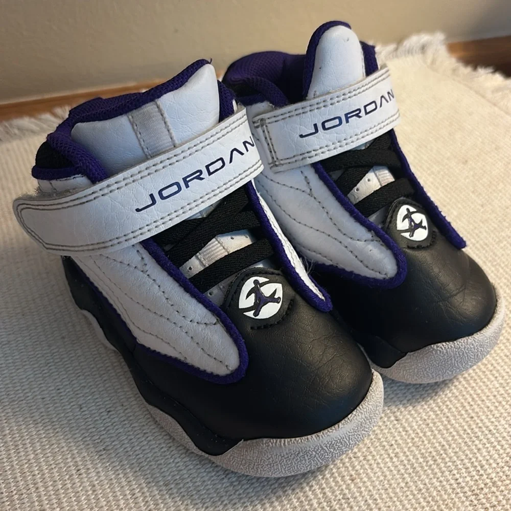 Baby Jordan’s High top Pro Strong toddler size 5
